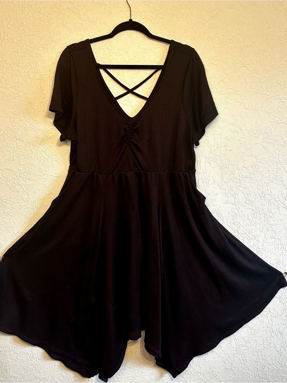 Torrid Black Ribbed Crisscross Handkerchief Midi Dress Size 2